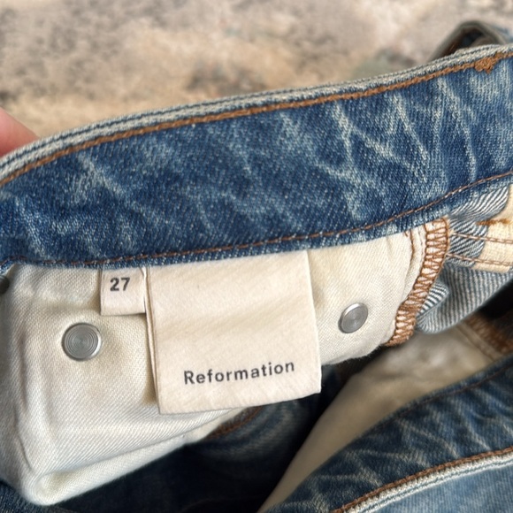 Reformation Julia Jeans In Savu Wash - Picture 7 of 14